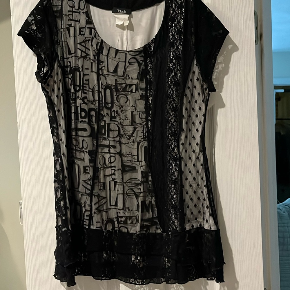 Gorgeous lace top